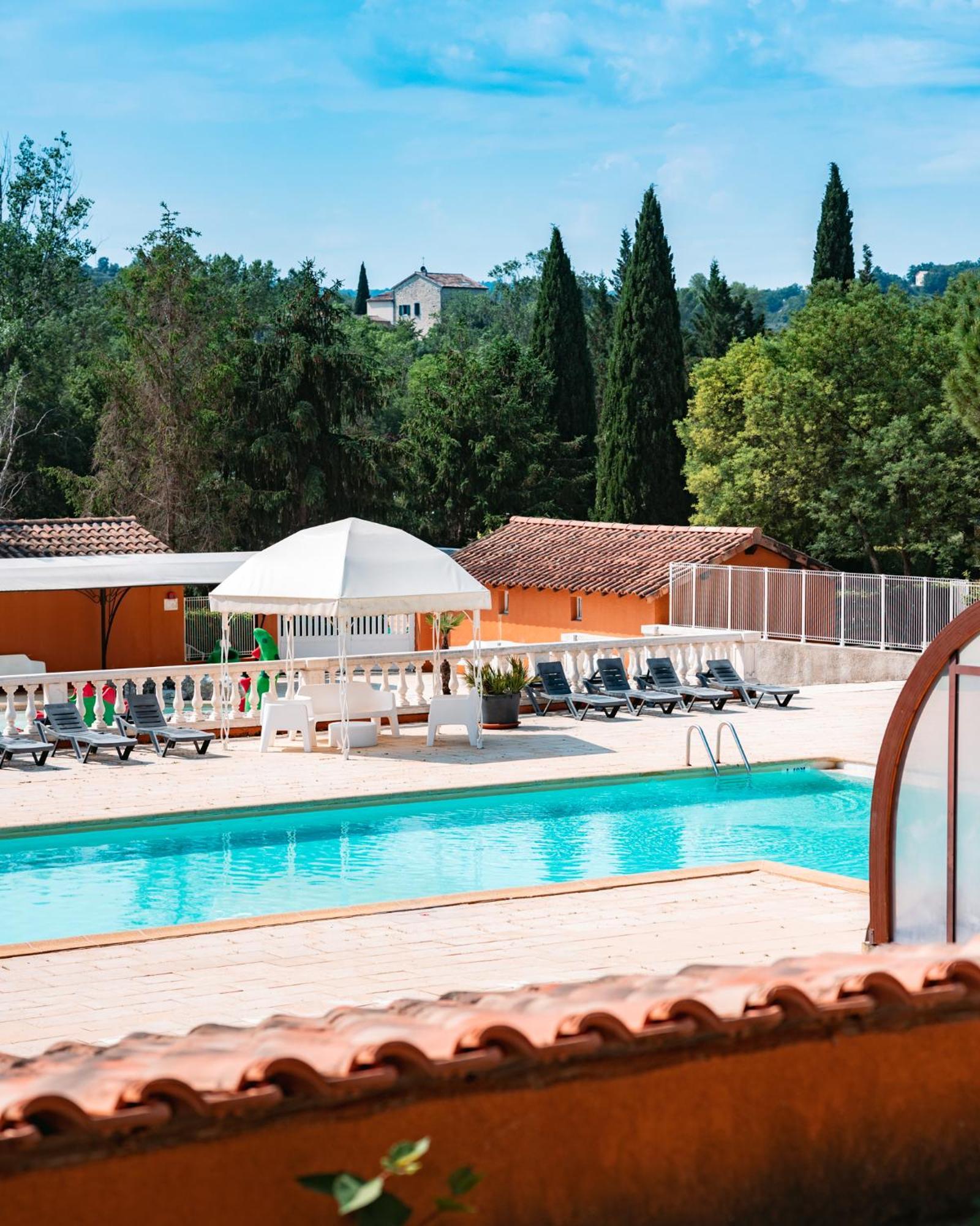 Hôtel du cros d'Auzon Saint-Maurice-d'Ardeche Exterior foto